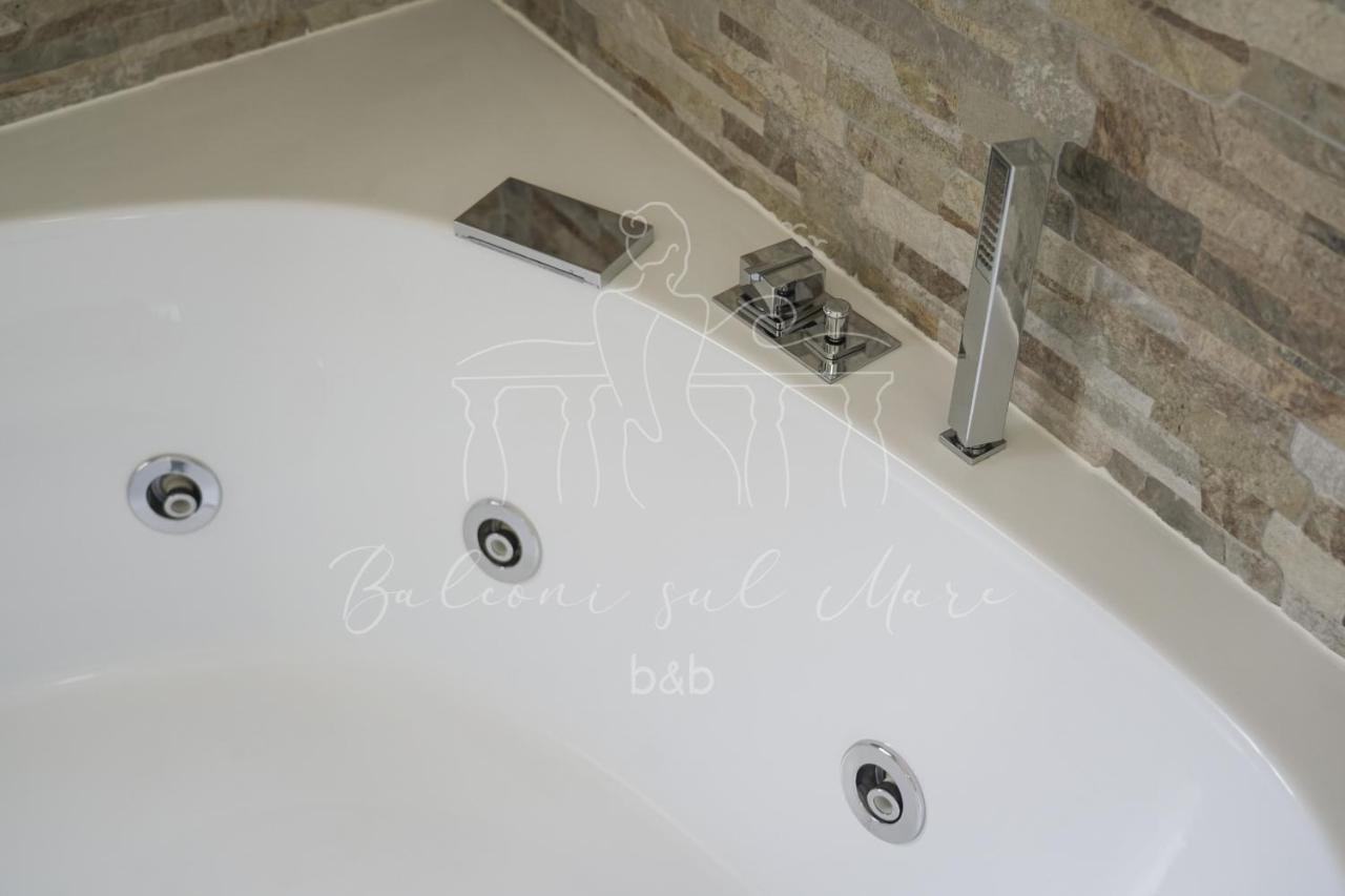 Balconi Sul Mare Bed and Breakfast Οτράντο Εξωτερικό φωτογραφία